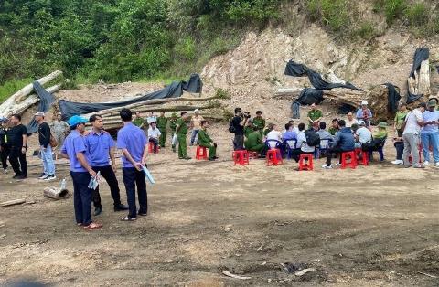 Bắt tạm giam Chi cục trưởng Kiểm lâm tỉnh Gia Lai và nhiều thuộc cấp