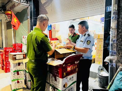Cảnh sát kinh tế Hà Nội “không có vùng cấm đối với hàng giả, hàng nhái, hàng lậu”