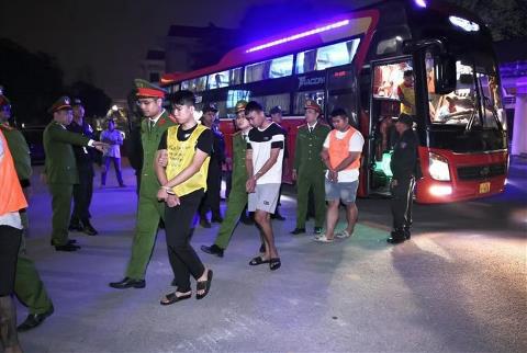 Triệt phá đại bản doanh lừa đảo tại Campuchia: Bắt giữ và di lý 205 đối tượng về Việt Nam