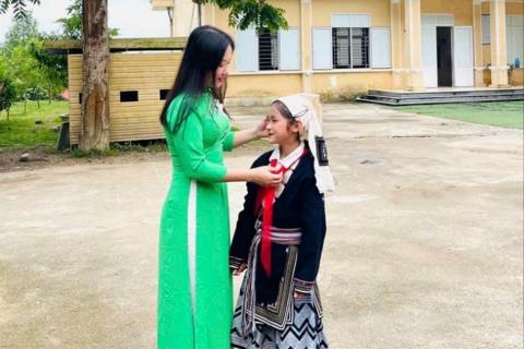 Xúc động thầy cô 