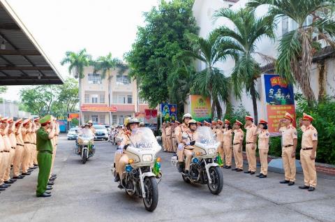 Công bố Đường dây nóng để người dân phản ánh Cảnh sát giao thông có biểu hiện tiêu cực